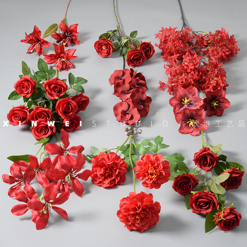 Boda de boda rojo flores de simulación de vino rojo de alto nivel de flores falsas para el hogar nuevas flores de decoración china al por mayor