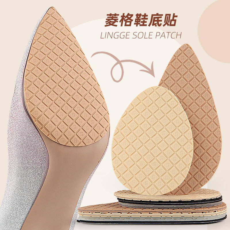 Туфли на плоской подошве с круглой головкой и заостренной подошвой сетки