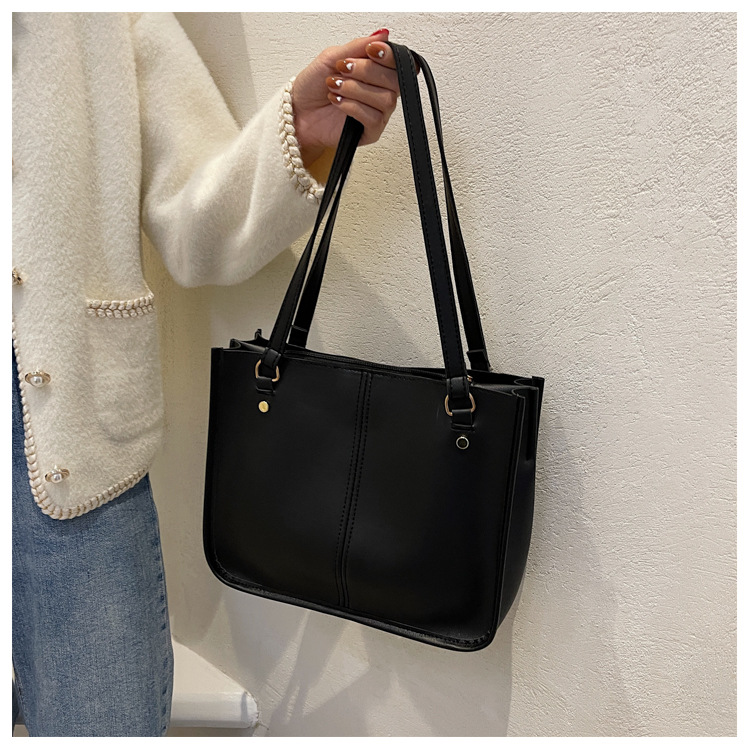 Retro Bag Women 2021 New Large-capacity Solid Color Tote Bag Fashion Casual Shoulder Bag display picture 18