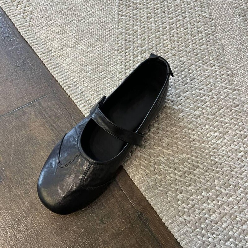 Sheepskin Version~Retro Round-Toe Shallow Mary Jane Shoes with Velcro Straps, Single-Strap Flats for Commuting, Ballet-Style Shoes