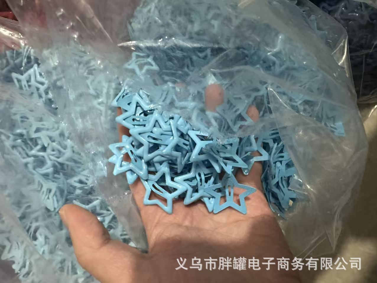 浅蓝色.jpg
