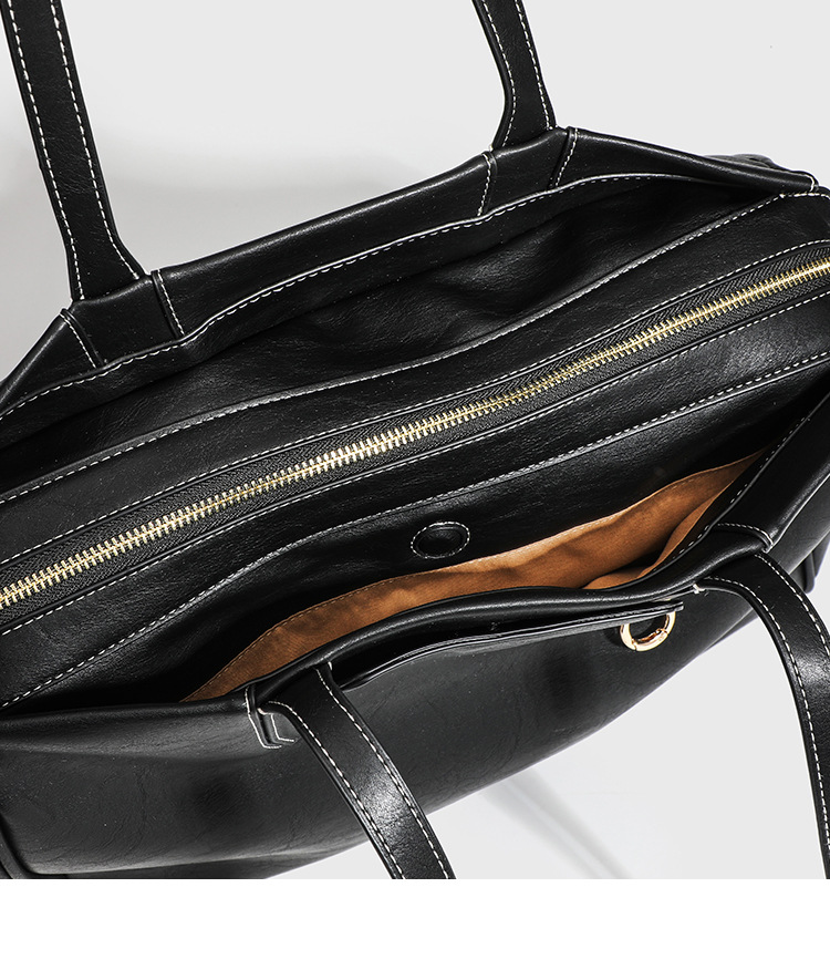 Retro Commuter Tote — interior compartments