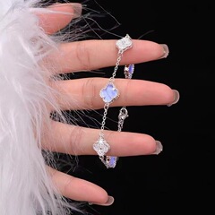 超キラキラ四葉草のブレスレットの女性insは贅沢で高級感があります。