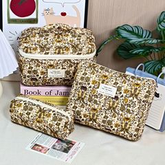 化妆包大容量新款手提包外出便携涤纶洗漱包复古风化妆刷包收纳包