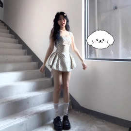 碧莲茜法式波点白色吊带连衣裙子女夏2025气质千金风miu系蓬蓬裙