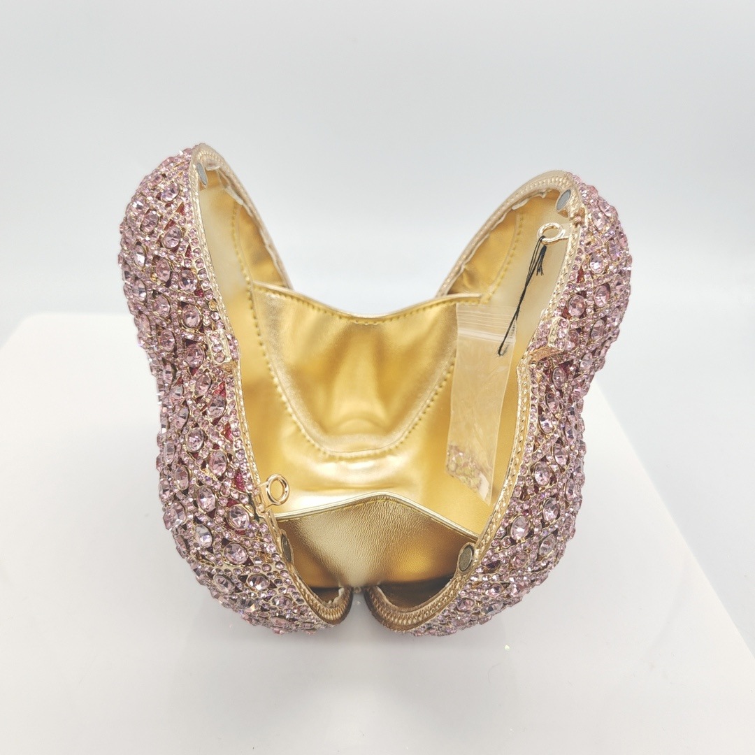 * Bolsa de cena de diamante de lujo transfronterizo amor bolso de diamante en forma de corazón bolso de mano bolso de diamante de banquete europeo y americano bolso de diamante de mujer bolsa de embrague