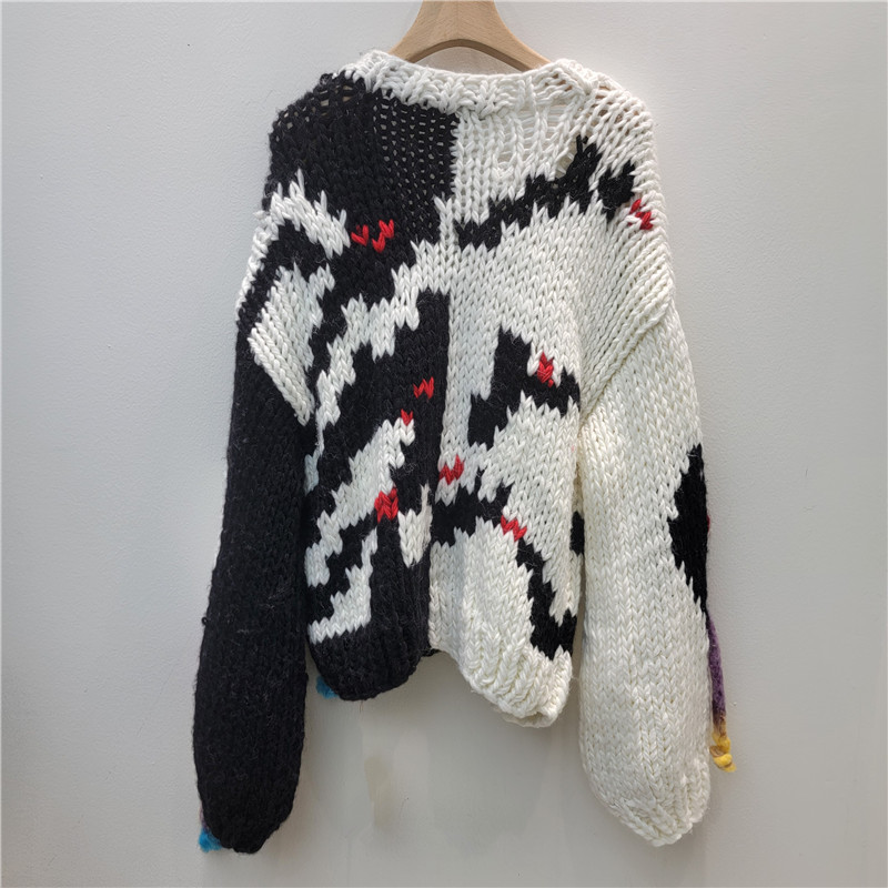 2025 otoño y invierno relajado manuales bordas gruesas agujas de color de collar V cardigans de punto de camisa corta de suéter de mujer abrigo