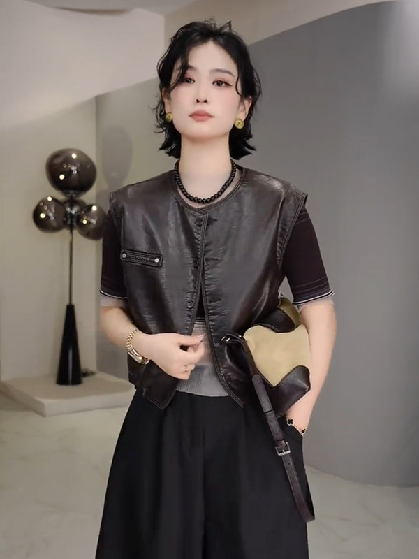 圆领单排扣复古PU皮短款马甲女2025早秋新款时尚百搭无袖坎肩上衣|undefined