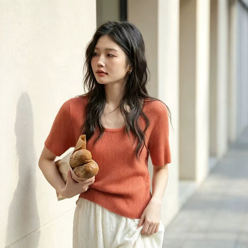 Contains 15% mercerized Australian wool, Thirteen Lines IMIS* anti-pilling, 2026 autumn model, ultra-slimming U-neck knit sweater for women