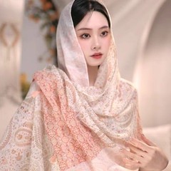 夏の薄手のストールの女性の多機能新疆の海辺の旅行の日常のエアコンの部屋にはシルクのタオルのマントの女性が似合います。