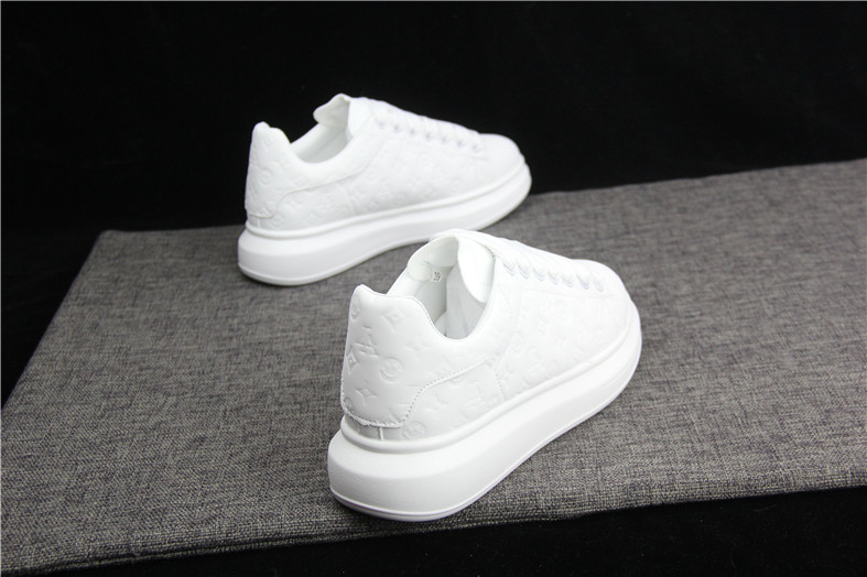 흰색 내부 높이 증가