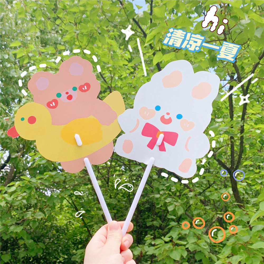 Japonés lindo oso conejito de dibujos animados ventilador niños estudiante de mano en forma de pequeño ventilador estudiante regalo pequeño ventilador redondo