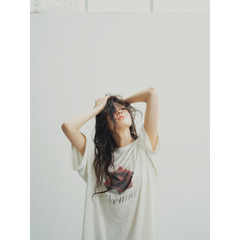 3262 #    ダメージ加工のレトロなソフトリネン製、ダメージ加工のローズプリントTシャツ