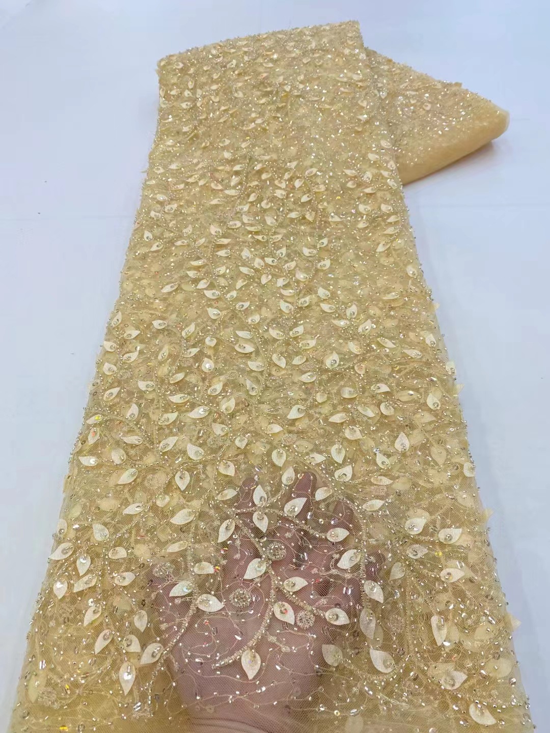 Encaje nuevo encaje de malla de lentejuelas bordado tela 3D hojas tridimensional flor tul moda vestido de novia tela JX3450