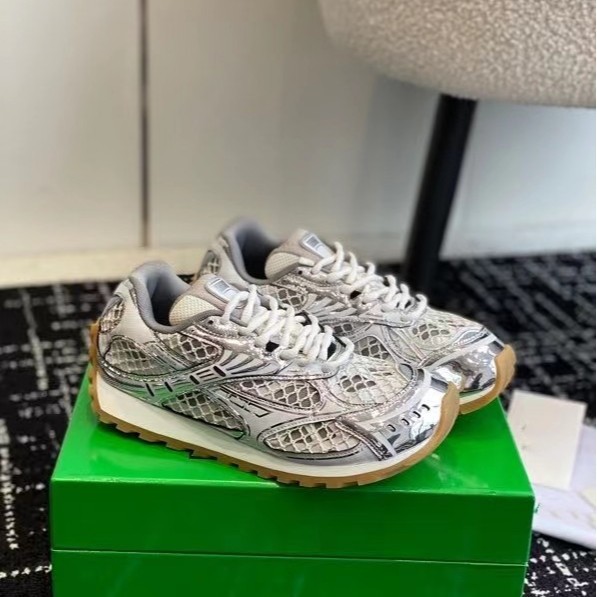 Wang Yibo 男女同型 BVAW スポーツシューズ シルバー ダイヤモンド ダッドシューズ カジュアル レトロ 厚底 メッシュ フォレスト ガンプ シューズ|undefined