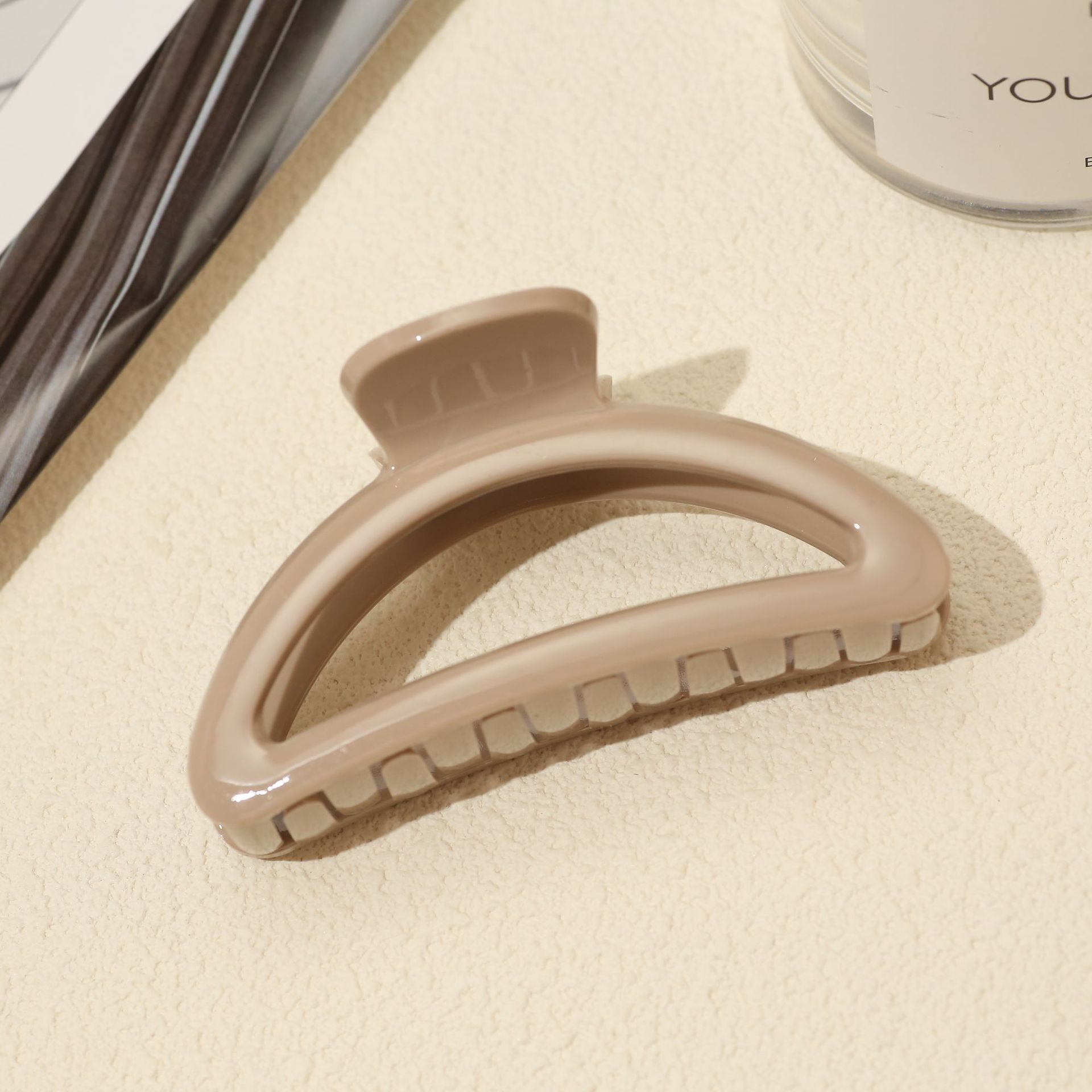 Pinza para el cabello, temperamento femenino, clip de agarre de cara brillante, sentido mediano de alto nivel, parte posterior de la cabeza, clip de tiburón, pequeño volumen de cabello, tocado