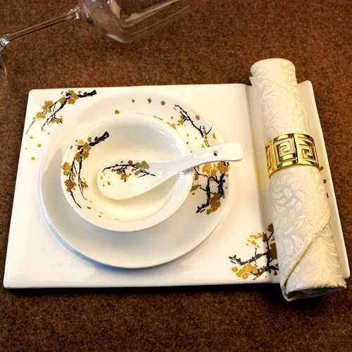 호텔 레스토랑 클럽 레스토랑 세라믹 테이블 식기 뼈 중국 그릇 숟가락 접시 뼈 접시 금 매화 중국 고급