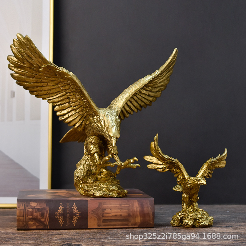 Chinese creative Eagle crafts animal decoration office desktop decoration home entrance bookshelf decoration