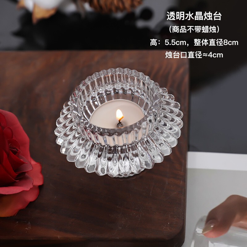 茶のろうそくのグラスの光影のロマンチックなろうそくの光の夕食の道具の香薫のろうそくの杯の祝日の雰囲気の配置の置物|undefined