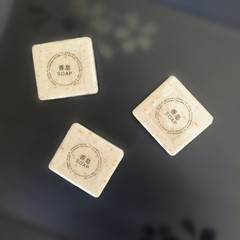 星のホテルの民宿の使い捨てミニ石鹸の洗面用品の卸売りの周囲の形の麦のかすの石鹸