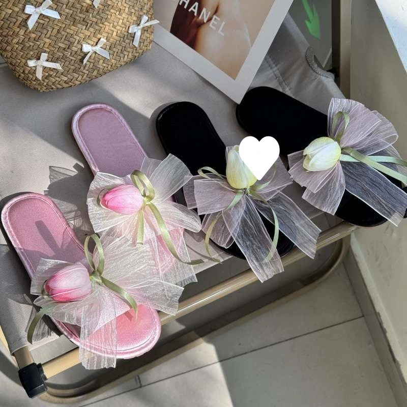 Женские летние шелковые и атласные тапочки с сказочным сетчатым цветком тюльпана, нескользящие уличные тапочки на плоской подошве с мягкой подошвой и бантом