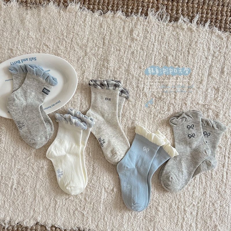 Korean style girls' mid-calf socks with bow, sweet blue-grey lace trim, versatile princess cotton socks for babies.