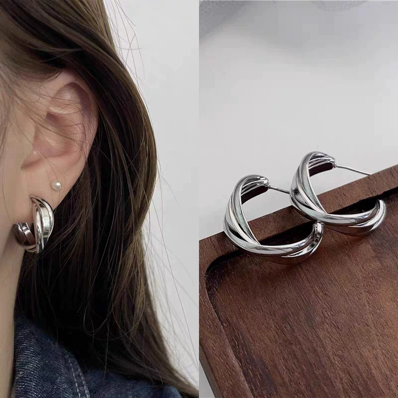 Earrings, silver 925 sample, European style, assorted hoops and studs, lightweight