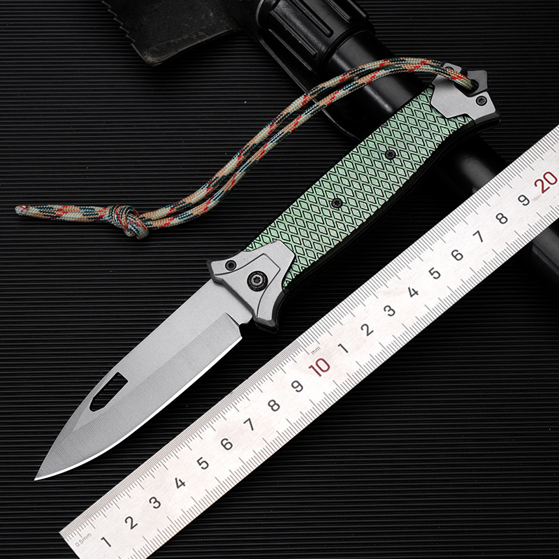 户外多功能折叠刀高硬度荒野求生野营防身小刀随身便携切水果刀具