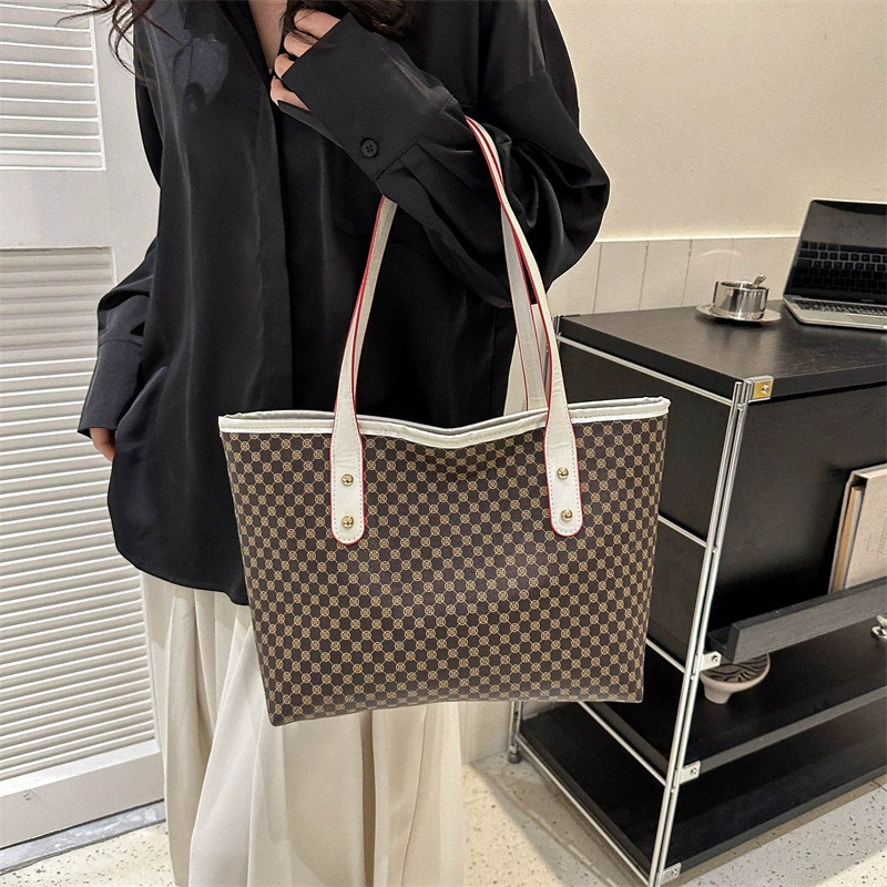 Capacious one-shoulder bag with diamond pattern, brand handheld shoulder bag, Korean style