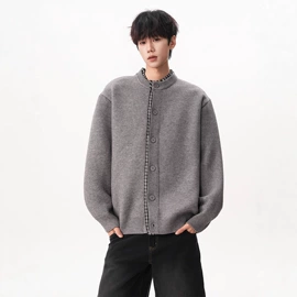 男式休闲裤;男式T恤;男式牛仔裤