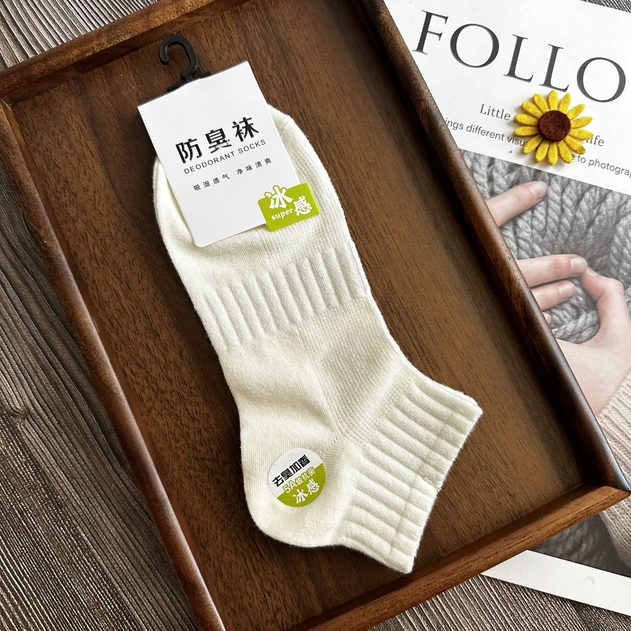 Calcetines de algodón Zhuji de color sólido Calcetines finos de verano para hombres Primavera y verano Calcetines cortos deportivos para niños que absorben el sudor blanco al por mayor