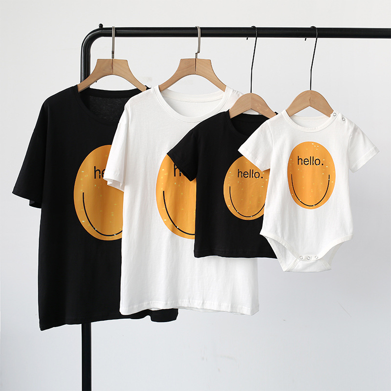 En stock impreso gran cara sonriente 2021 ropa infantil de verano coreano nuevos niños Camiseta de manga corta bebé mameluco del bebé