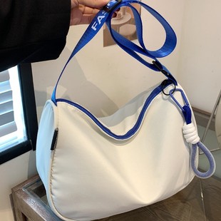 Factory Customized Casual Versatile Wide Shoulder Strap Niche Bucket Bag Fashionable Crossbody Bag Simple Shoulder Armpit Bag