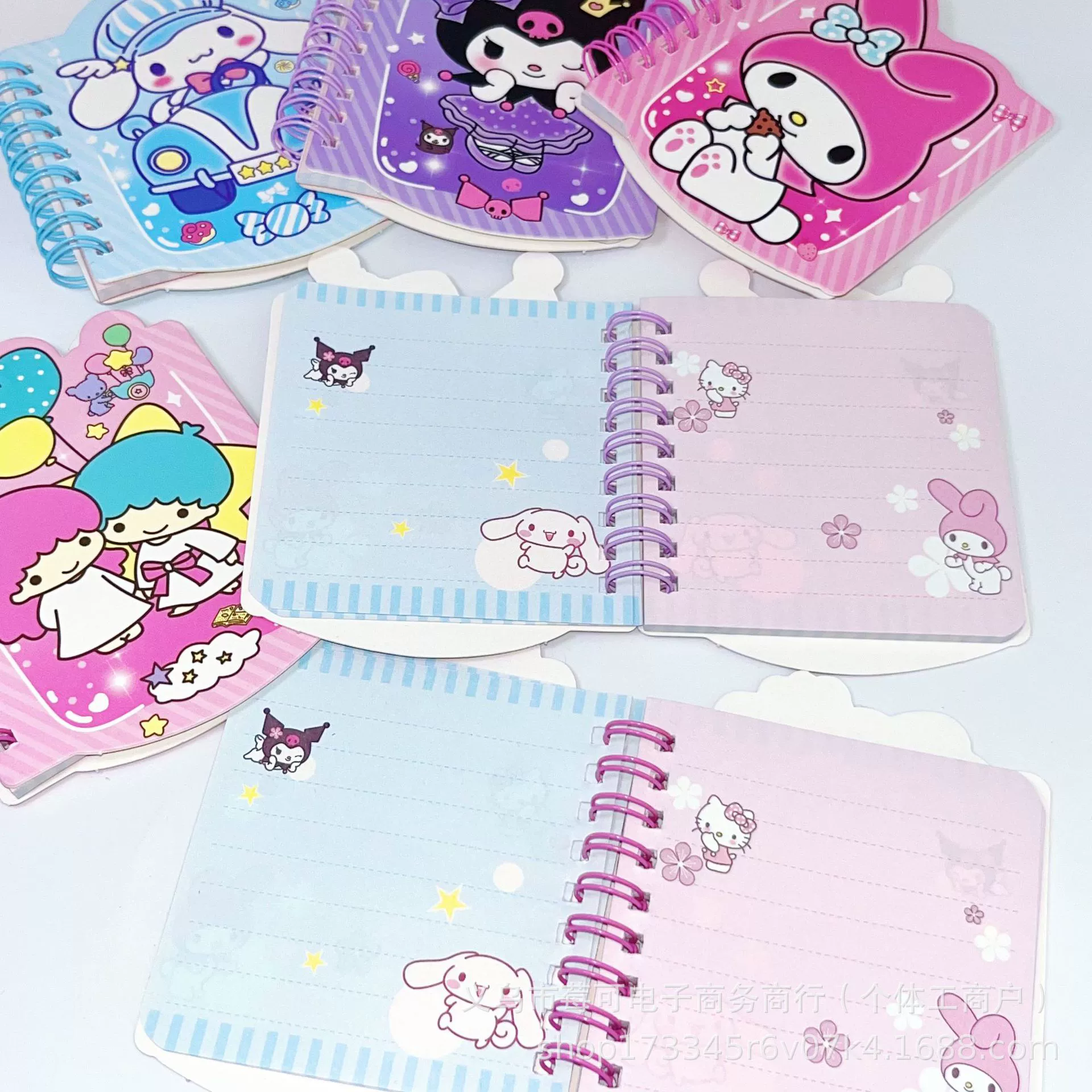 Cartoon small handheld notebook for elementary school students