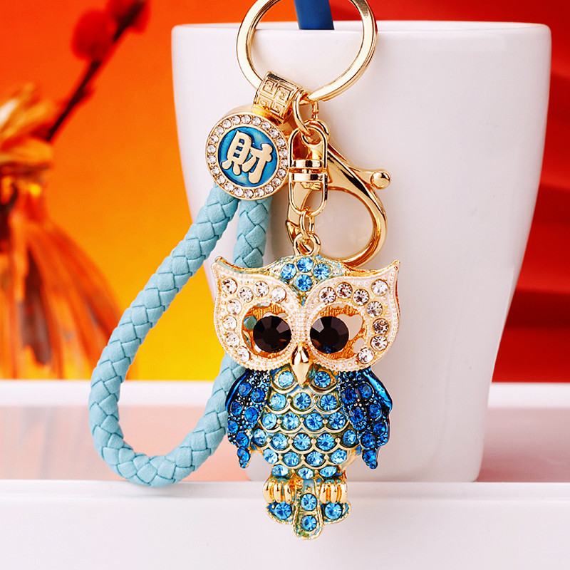 Diamond-encrusted European and American Owl Car Keychain Men's and Women's Creative School Bag Pendant Metal Key Chain Cross-border Gift