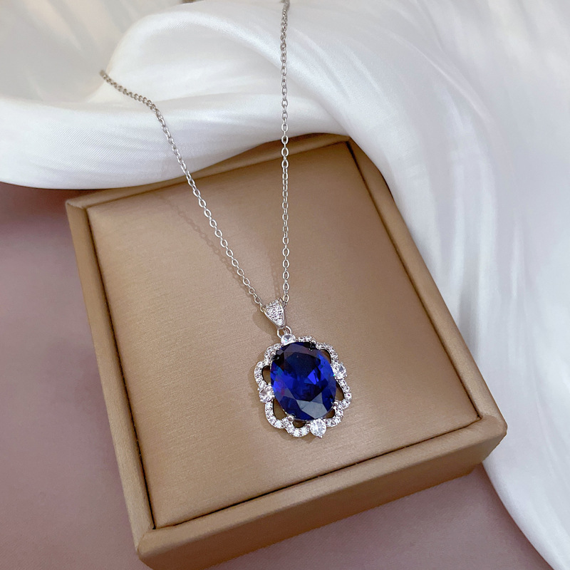 Edle Halskette Aus Titanstahl Mit Blauem Edelstein Für Damen_voghion.com