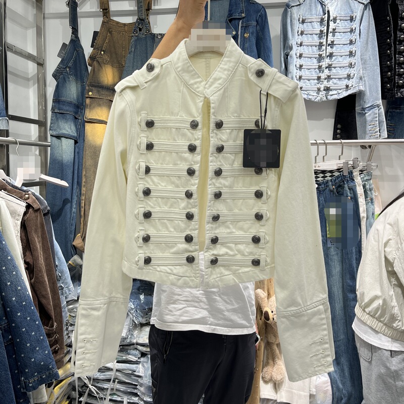 2026 Spring/Summer New Women's Slim Fit Military Style Multi-Button Denim Jacket Short Top 2026 Spring/Summer New Women's Slim Fit Military Style Multi-Button Denim Jacket Short Top