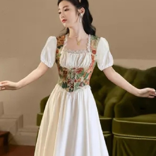 French-style court dress with vintage floral patterns, slimming, sweet and sophisticated, milky tea break escape princess dress