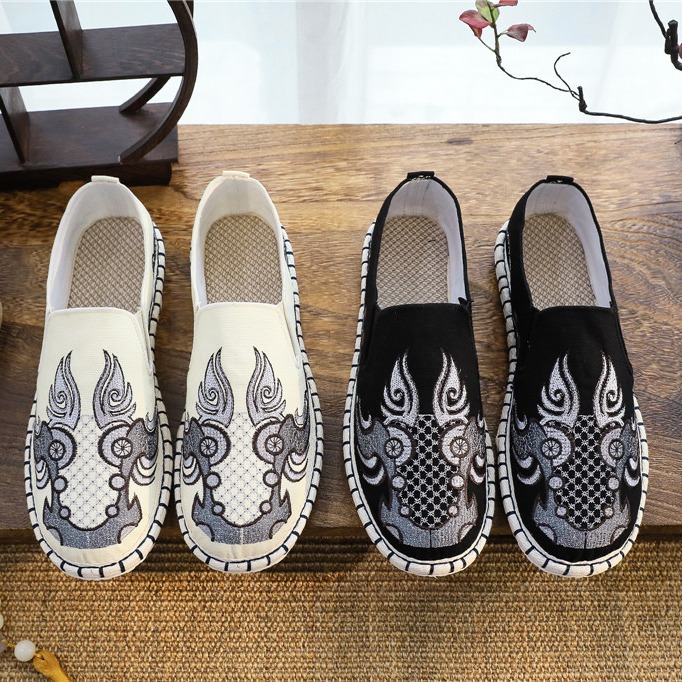 Yunnan handmade embroidered cloth shoes ethnic style multi-layer bottom retro artistic performance ancient costume women's shoes men's and women's canvas shoes