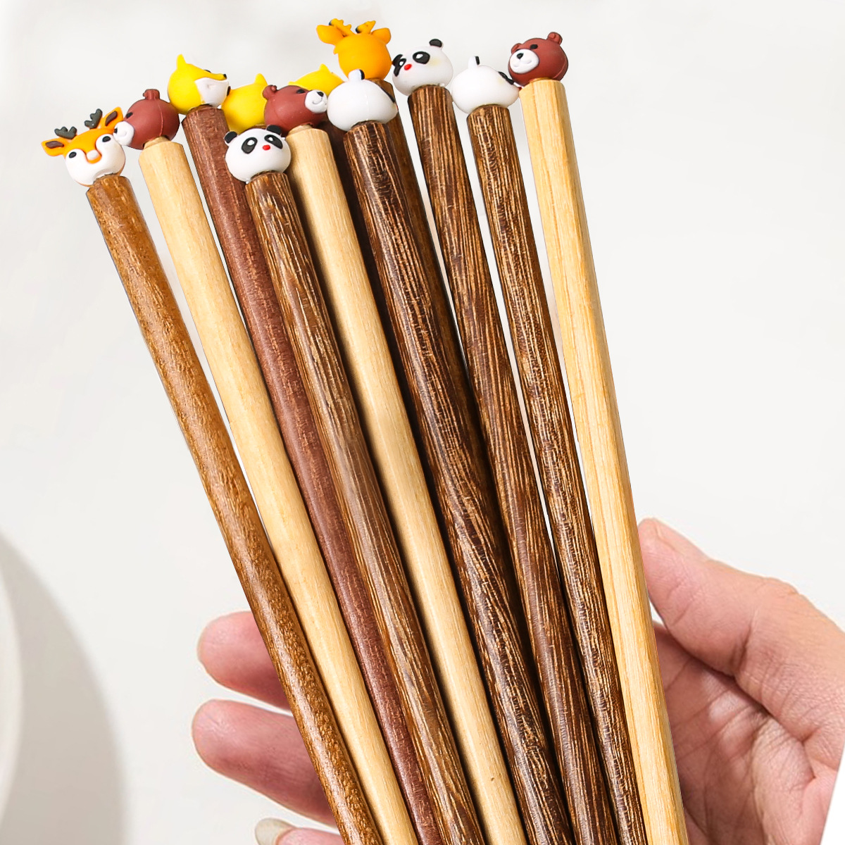 Ala de pollo palillos de madera al por mayor madera maciza hogar creativo dibujos animados cabeza de animal palillos una persona palillos grupo comunitario compra suministro