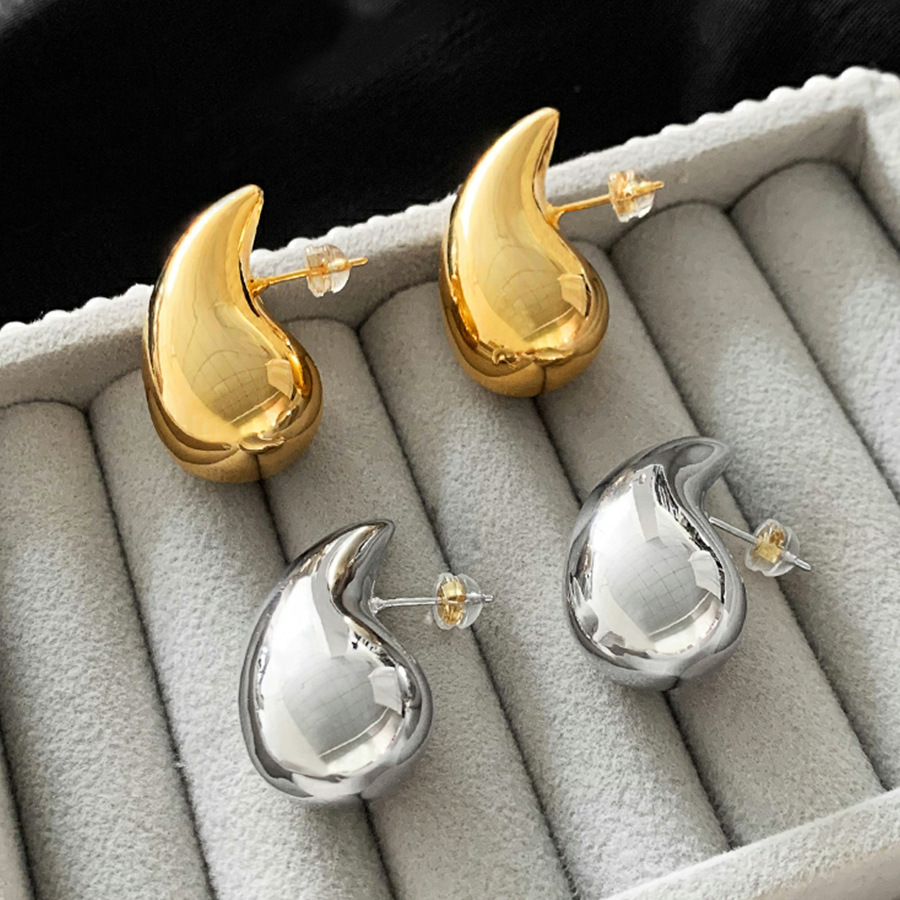 1 Pair Retro Geometric Plating Copper 24k Gold Plated Ear Studs display picture 7