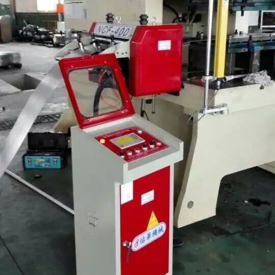 诚信厂家直销   nc送料机  伺服送料机 冲床自动送料 不刮伤送料