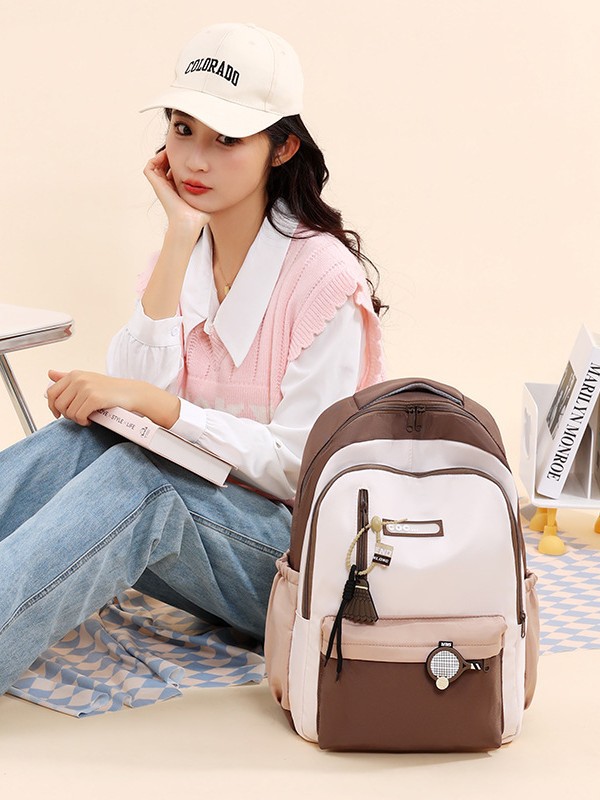 Luz y encantador estilo universitario retro contraste de color secundaria viajes de viajes