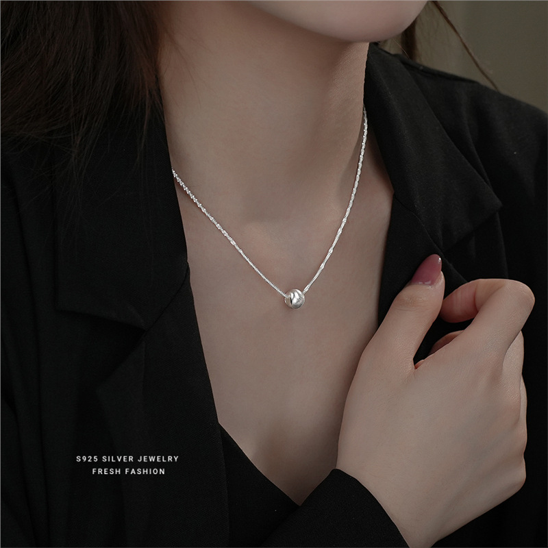 Collana in argento puro spazzolato per donna, fresca e versatile, cielo stellato scintillante, catena con perline rotonde per clavicola_voghion.com