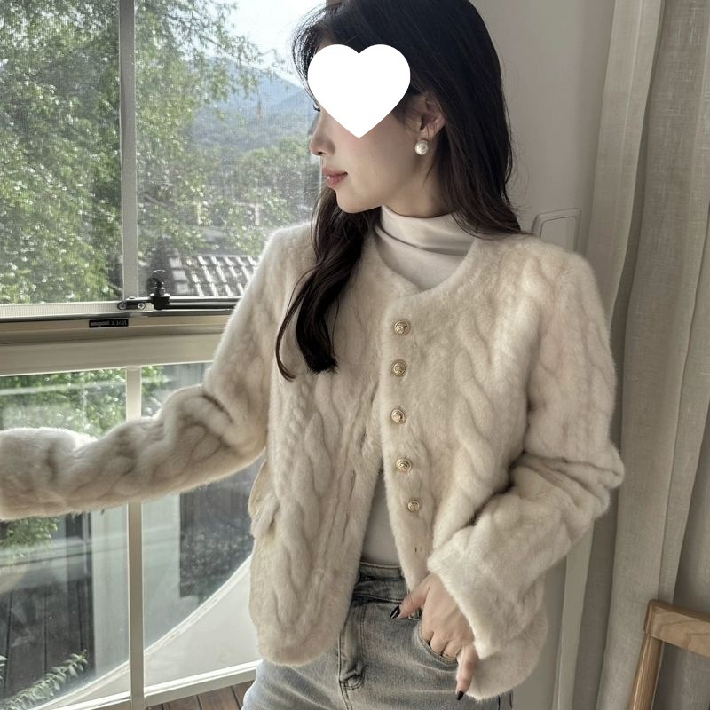 2025冬季新款澜色调小香风皮毛一体水貂绒獭兔毛毛仿皮草短外套女