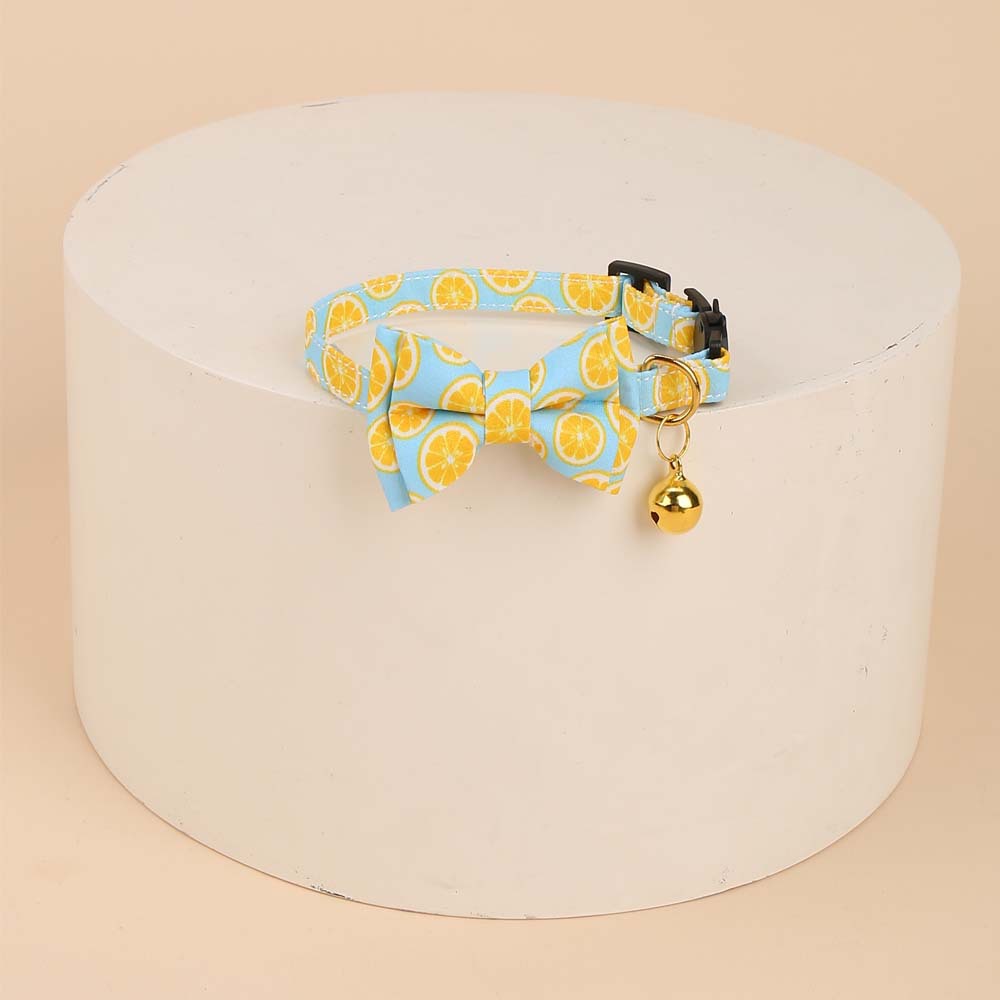 Fabricante de liquidación de bajo precio spot transfronterizo mascota collar gatos campanas doradas collar de corbata gatos