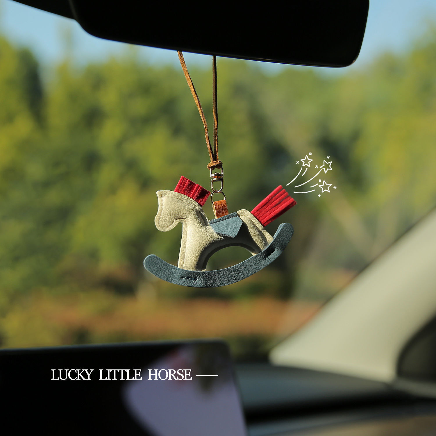 Pony Pendant, Childlike and Cute Leather Pony Car Pendant, High-End, Sweet and Cute Rearview Mirror Pendant Decoration