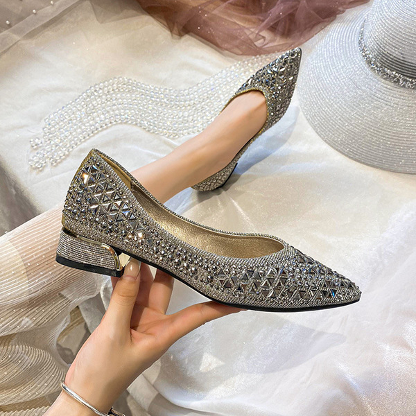 Shoes pointed-toe