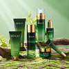 Emerald Set of parts moist Lock water Radiance skin and flesh Skin care products Set box One piece On behalf of