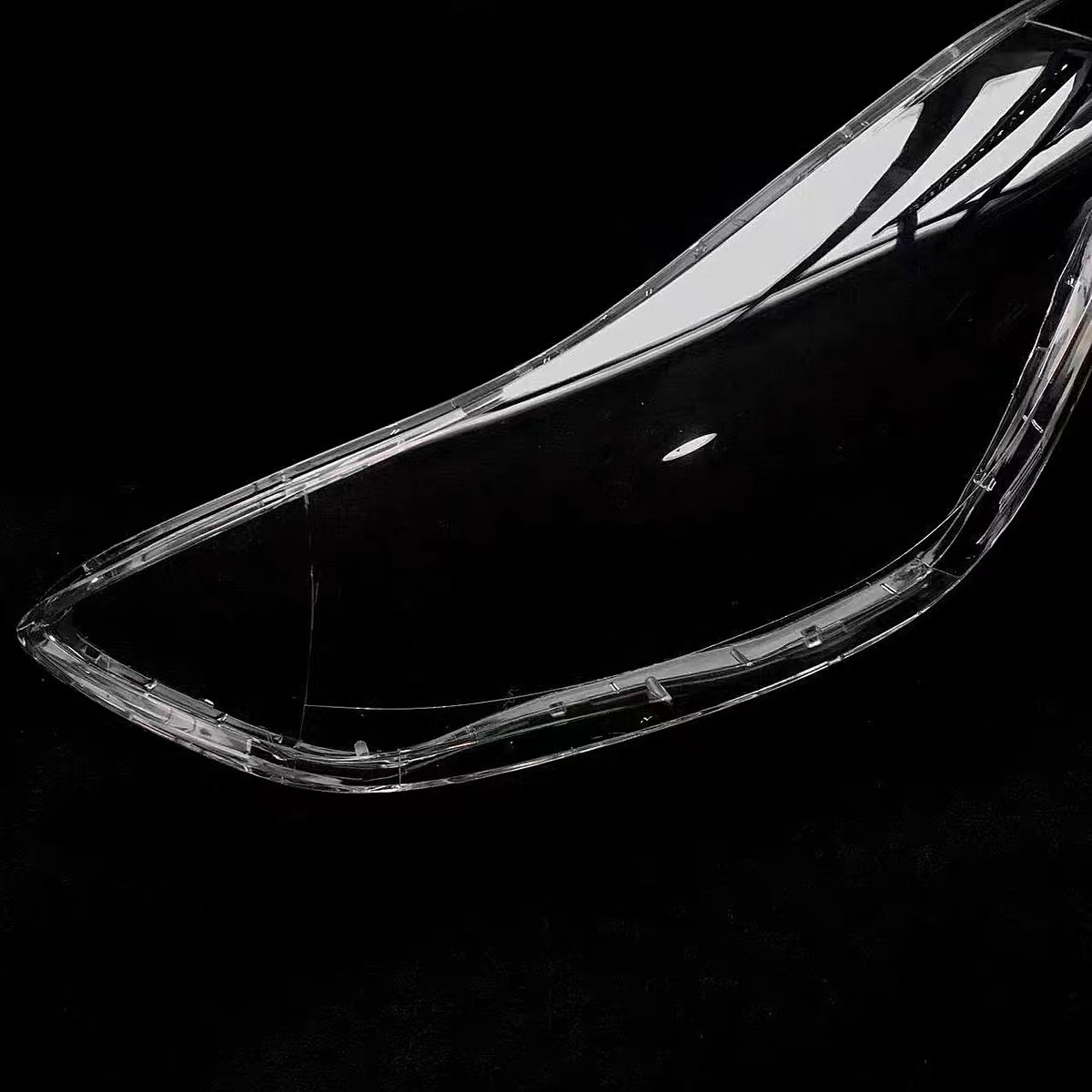 Applicable to 12/13/14/15/16 Beijing Hyundai Langdong headlight shell mask